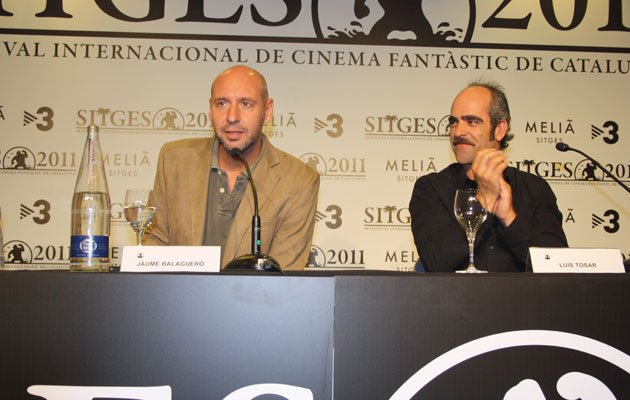 MIENTRAS_DUERMES_rueda_2.jpg MIENTRAS_DUERMES_rueda_2.jpg