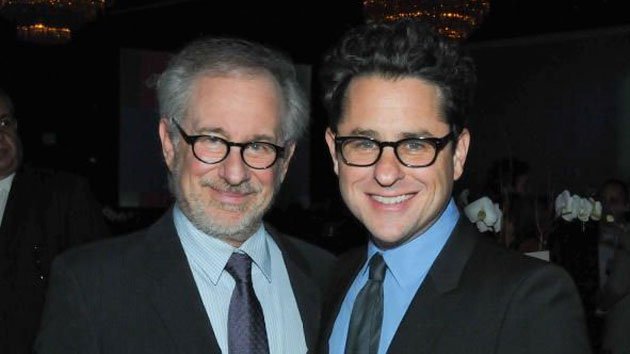 SUPER_8_artículo_1.jpg SUPER_8_artículo_1.jpg