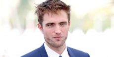 THE BATMAN noticia: Robert Pattinson no suelta prenda